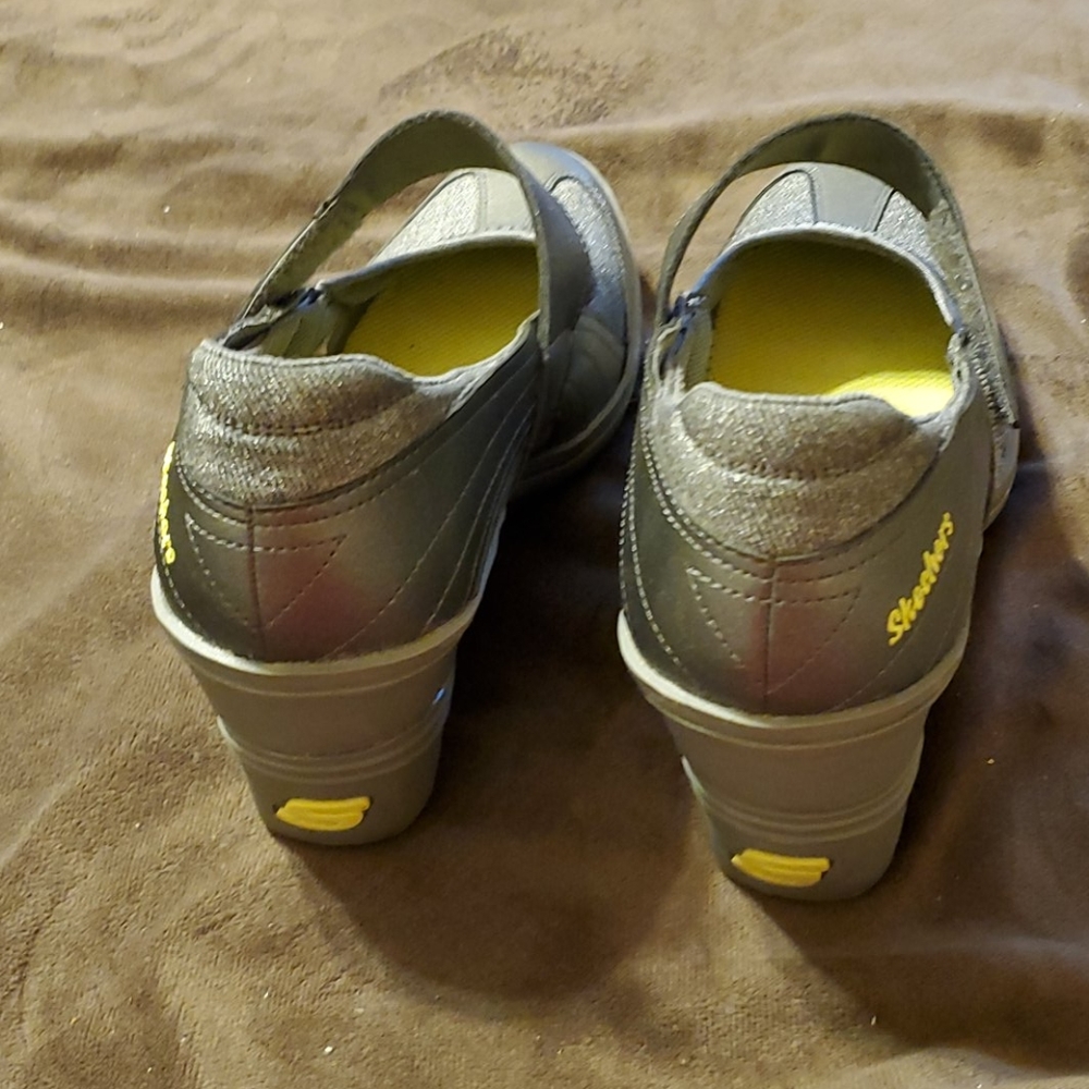 Sketches Like New Only Worn Once Very Comfortable - image 3